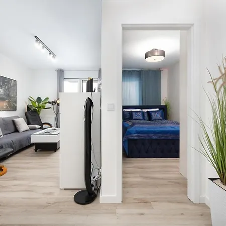 Platinium By Renters Prestige Rewal